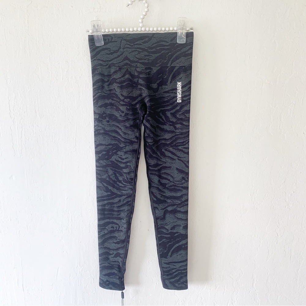 Gymshark Adapt Animal Seamless Leggings - Picture 4 of 11